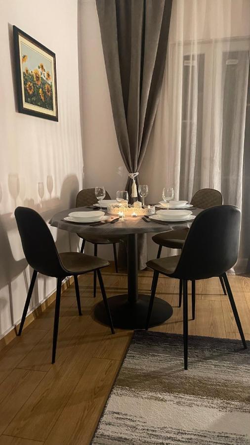 Luxury Furnished Apartment, Near The Center Gallery 55 塞萨洛尼基 外观 照片
